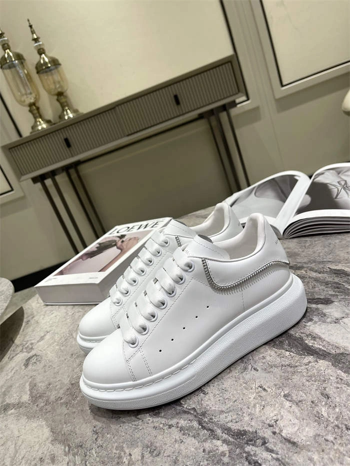 a1exa*der Mcqv*en oversized versatile 2578