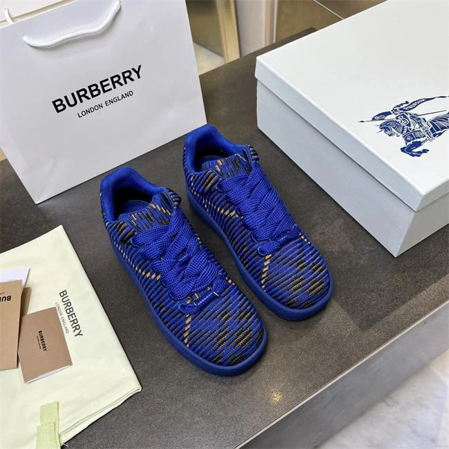 Burberry Sneaker Unisex 2611