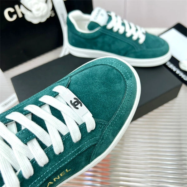 minimalist Ch**el 2158