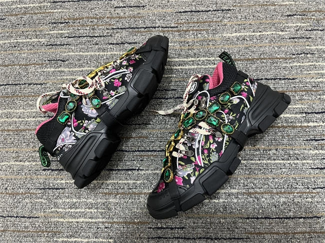 thermal G*u*i flashtrek sneaker 286