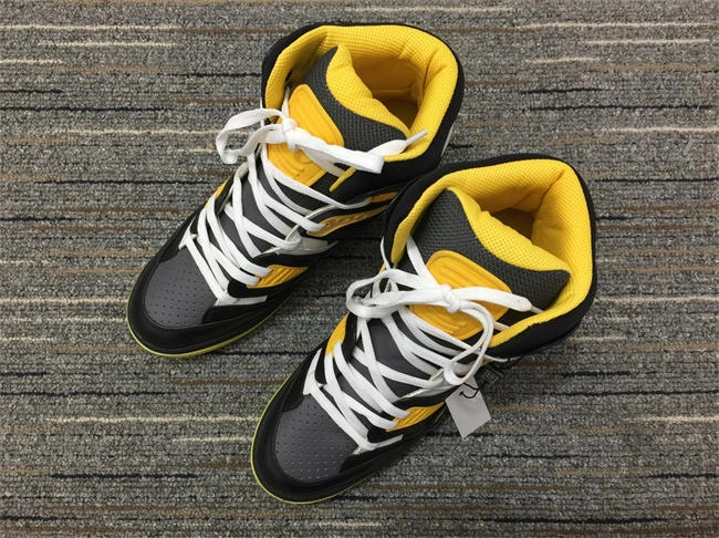 S*pportive g*u*i high top sneaker 210