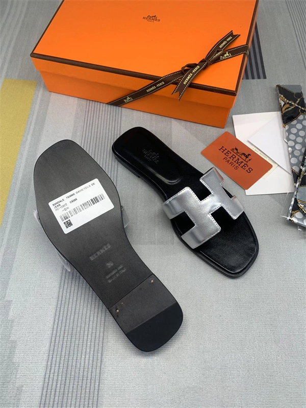 H Slipper HighQuality 2382