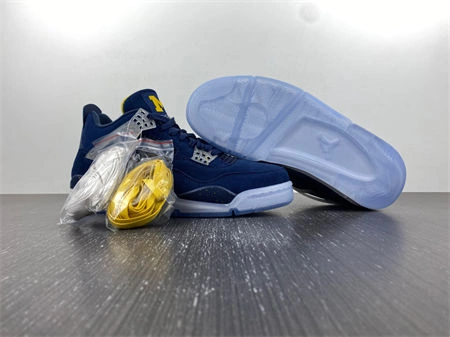 Jordan 4 Retro Michigan AJ4- Soft 3938