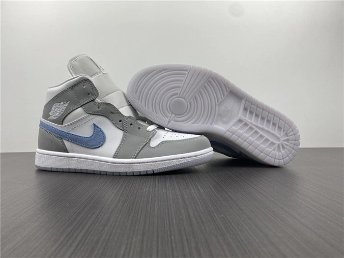 Jordan1 Mid Wolf Grey Aluminum BQ6472- Trendsetting 3712