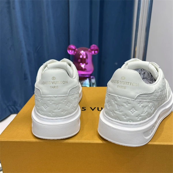 LV x Nike Sneaker WrinkleFree 1962