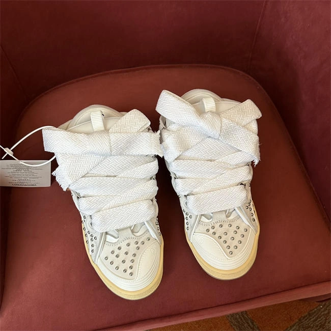 Chic Lanvon Curb Sneaker 914