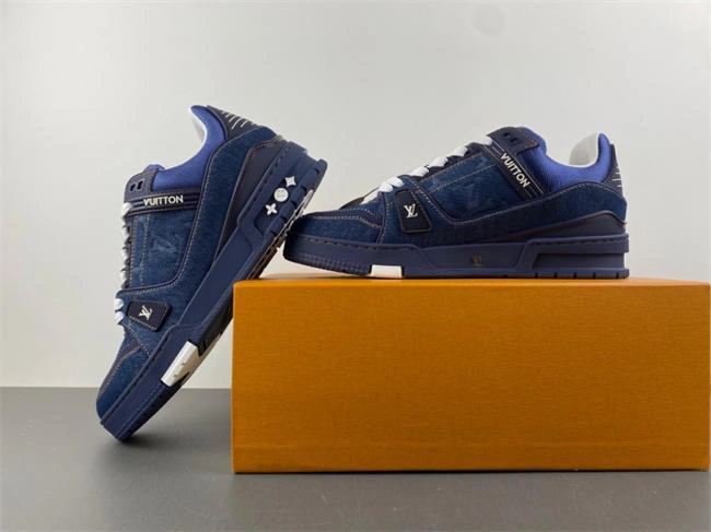 l0vis Vvtt0n lv trainer fashionforward 1657