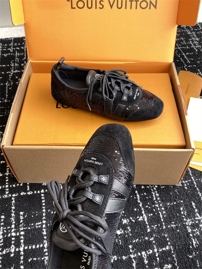 contemporary l0vis Vvtt0n 1660