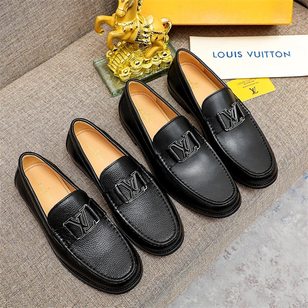 S*pportive lv loafer 1898