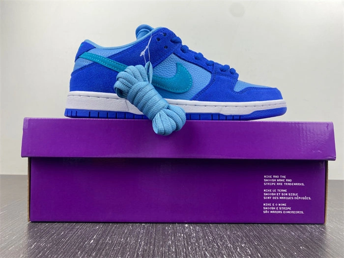 Nike SB Dunk Low Blue Raspberry DM0807- Tailored 4624