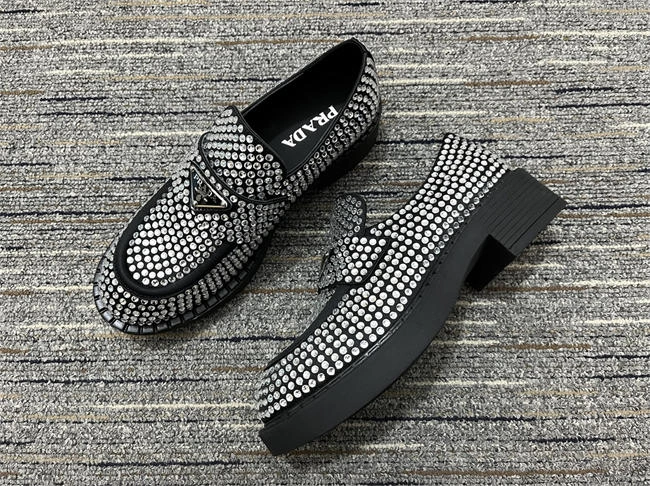 neat Pra*a loafer women 3341