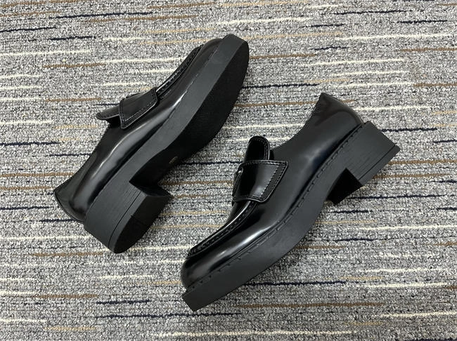 breathable Pra*a loafer women 3340