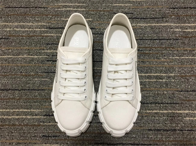 sportinspired Pra*a sneaker 3376