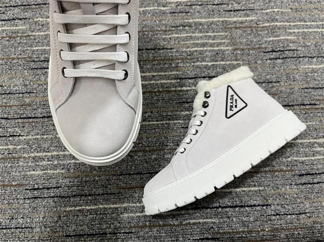 Neat Prada Sneaker Women 3392